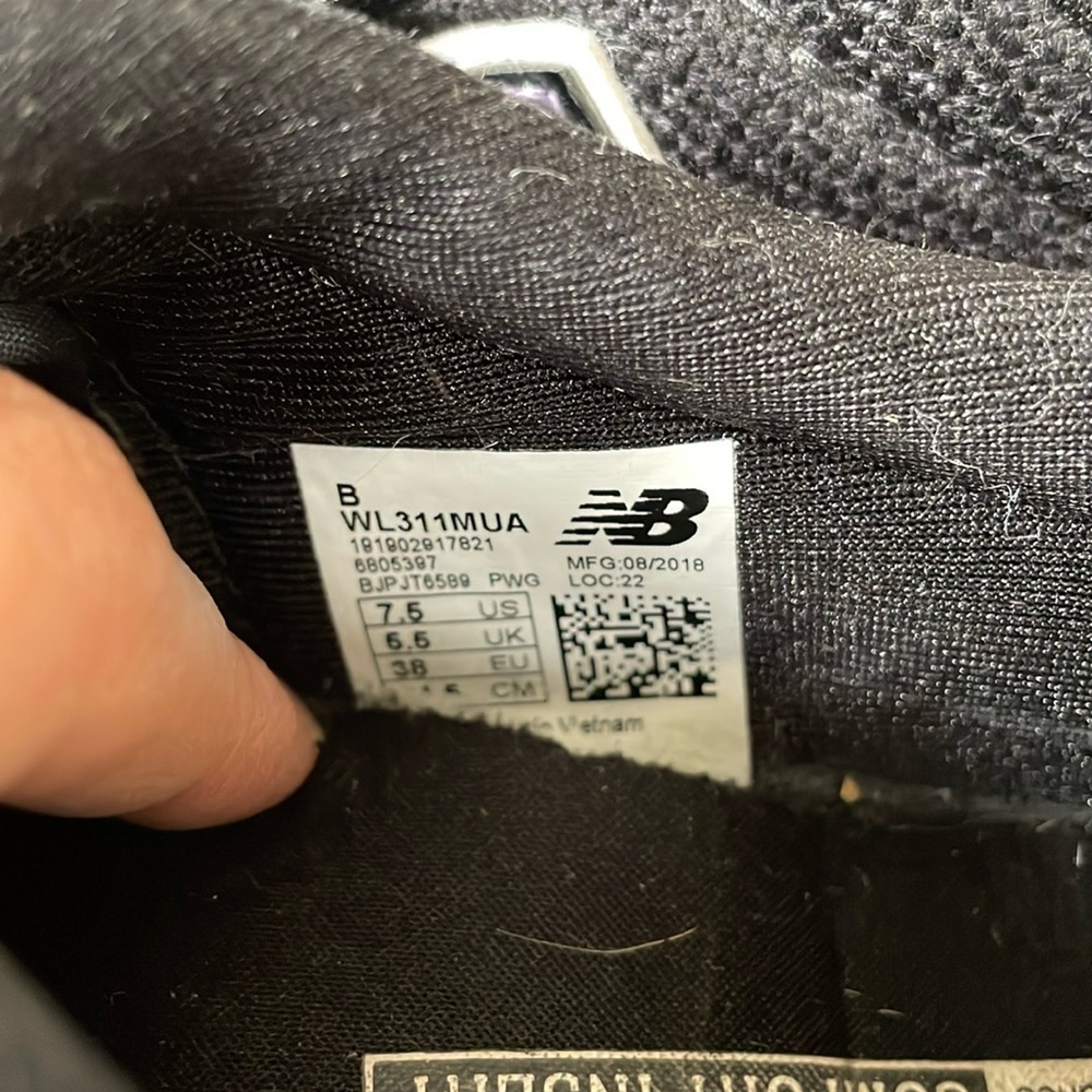 Women’s New Balance 311 Sneakers Sz 7.5 - Picture 5 of 5